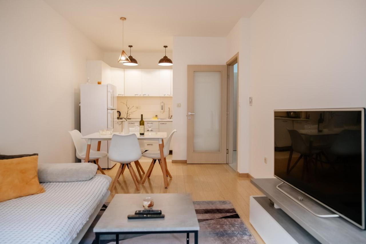 Modern, Work-Friendly Apartment, City Kvart Podgorica Kültér fotó